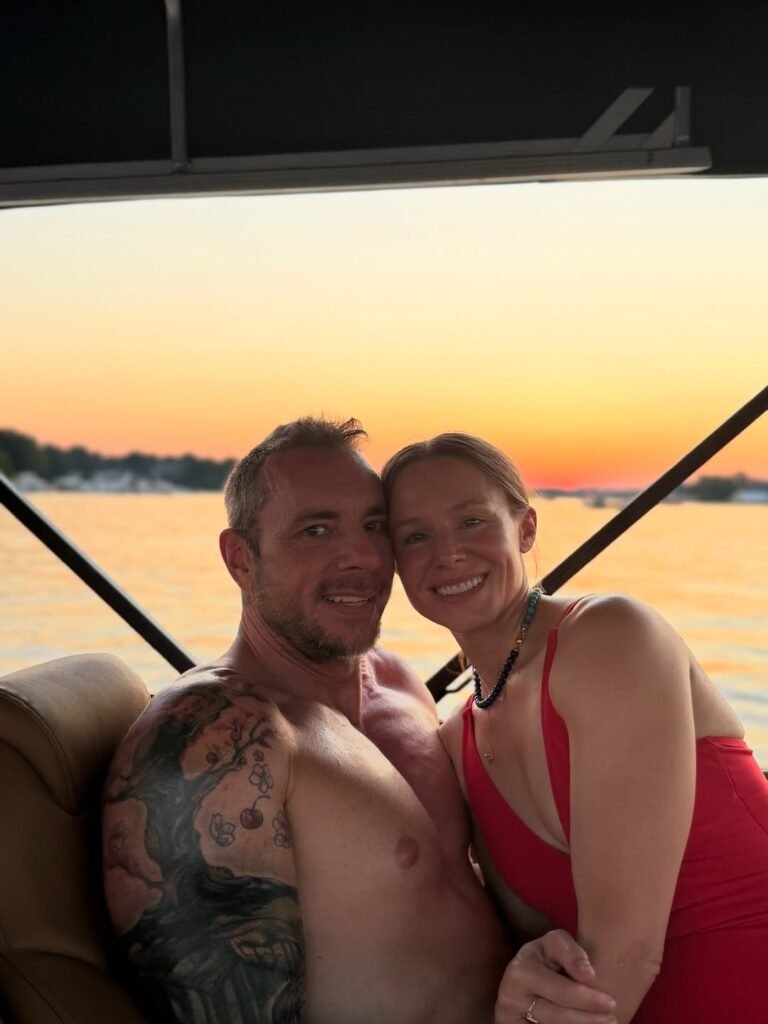 Dax Shepard Posts Nude Photo of Kristen Bell for Emmy